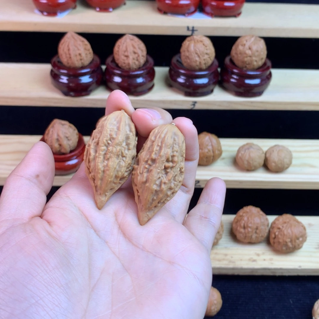 吊坠文玩核桃瓜条，