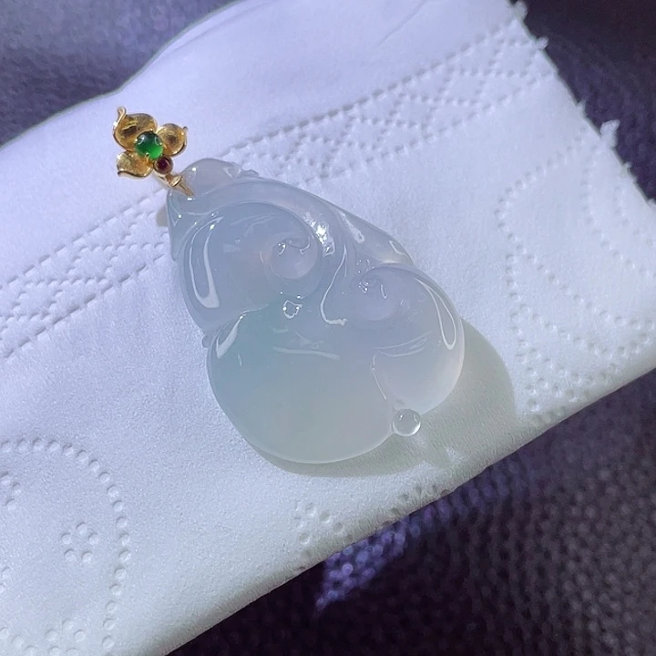 翡翠颈饰18K金镶嵌翡翠