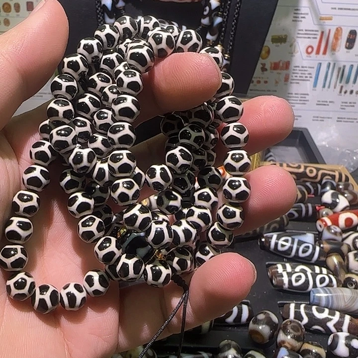 小***学玛瑙/玉髓未镶嵌颈饰