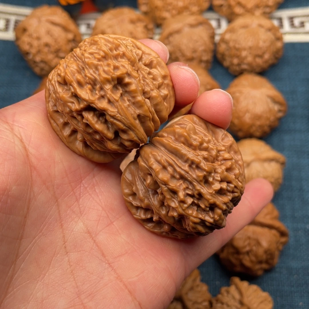 文玩核桃把件40平谷楼