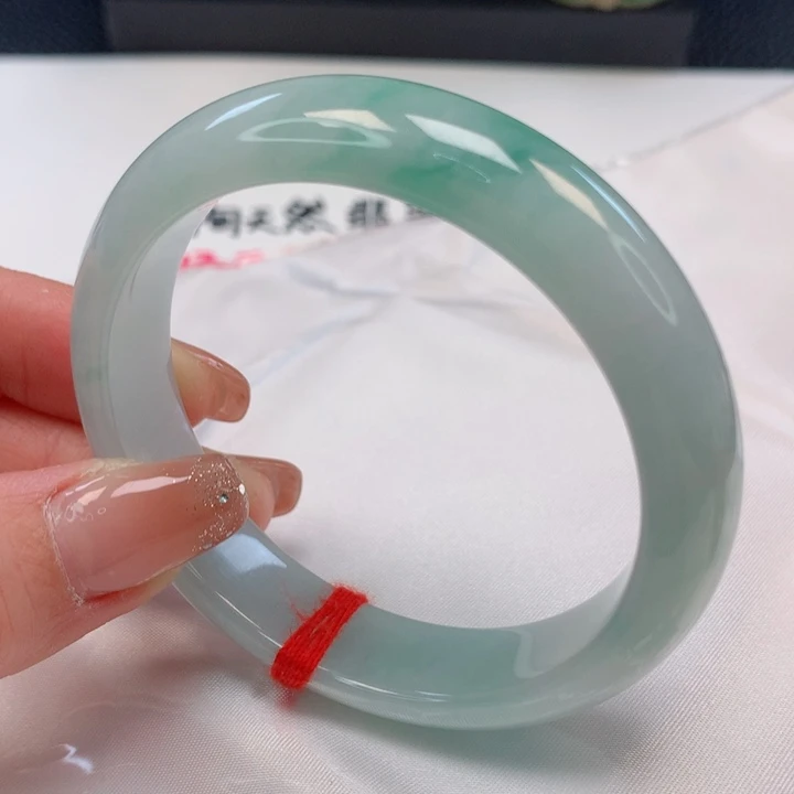 翡翠手镯未镶嵌56。57