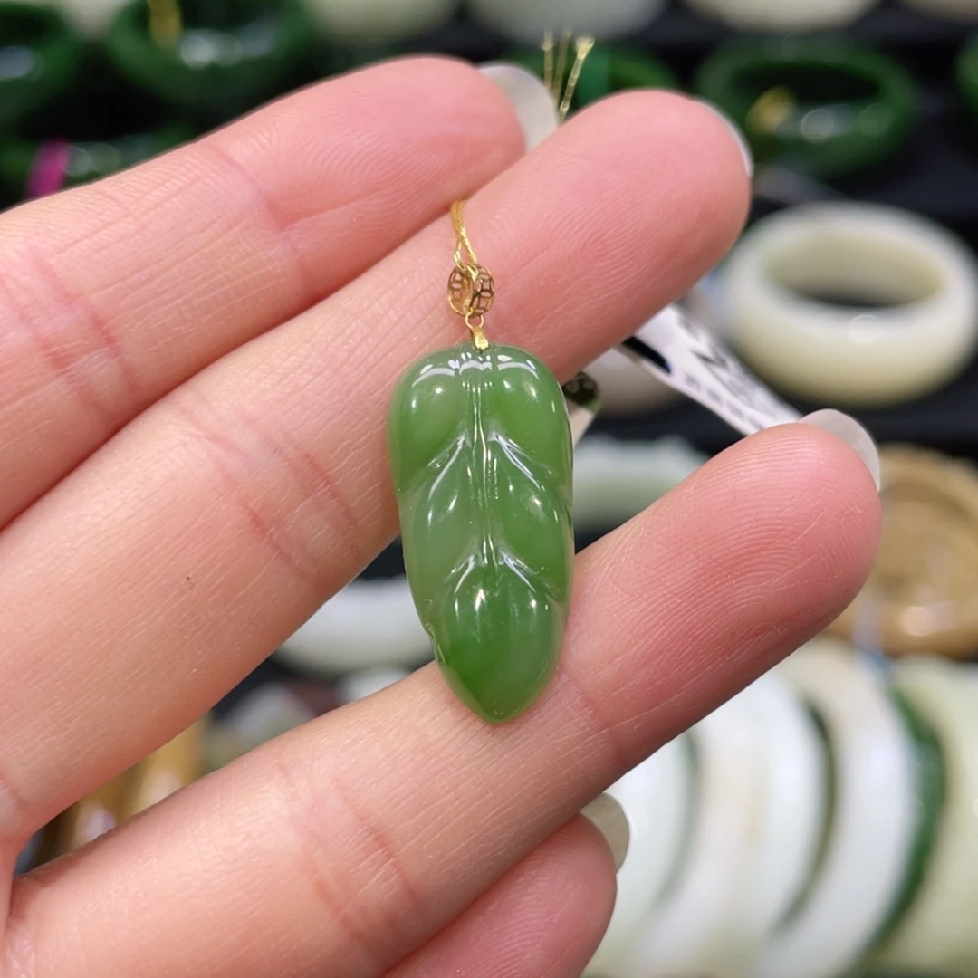 吊坠(不含链)18K金镶嵌和田玉