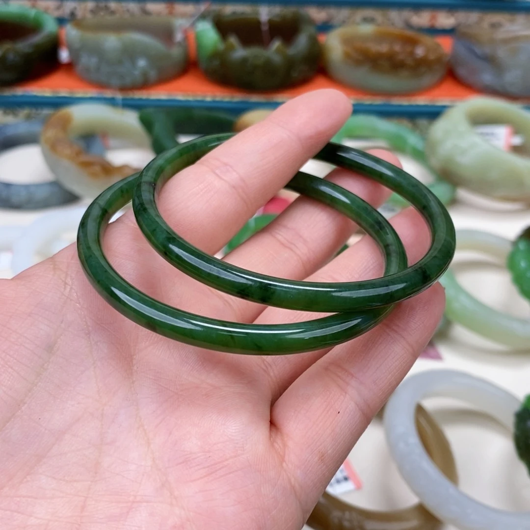 和田玉手镯60两只未镶嵌⭐️**