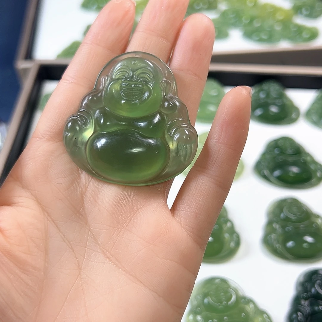 华***桩蛇纹石玉未镶嵌颈饰
