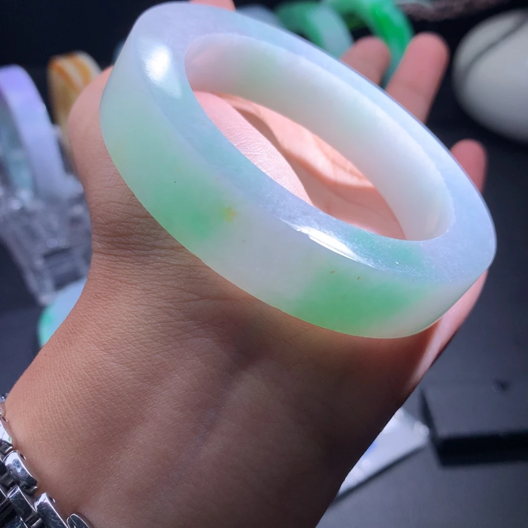 定制翡翠手镯未镶嵌手镯