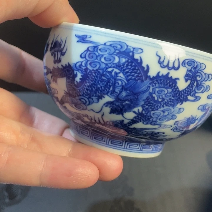 用***4青花釉里红主人杯