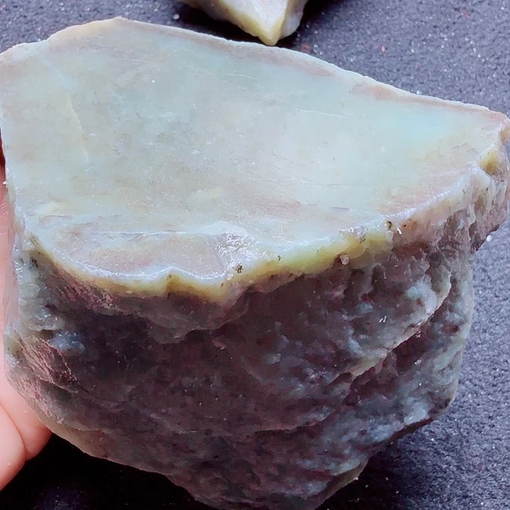 未镶嵌和田玉（糖玉）珠宝半成品
