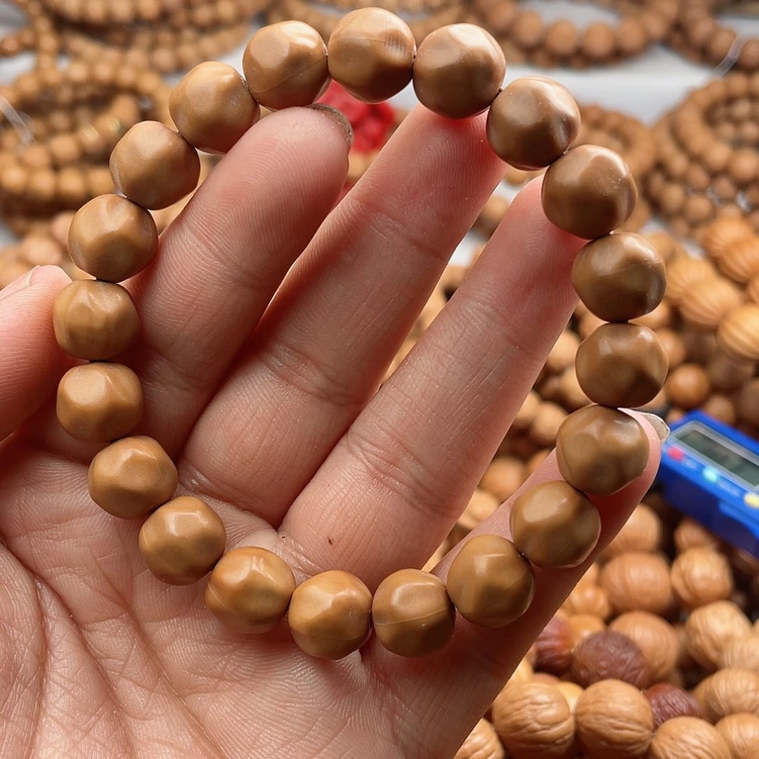 猴头核桃吊坠11+微瑕奶酪