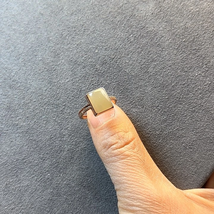 和田玉未镶嵌戒指