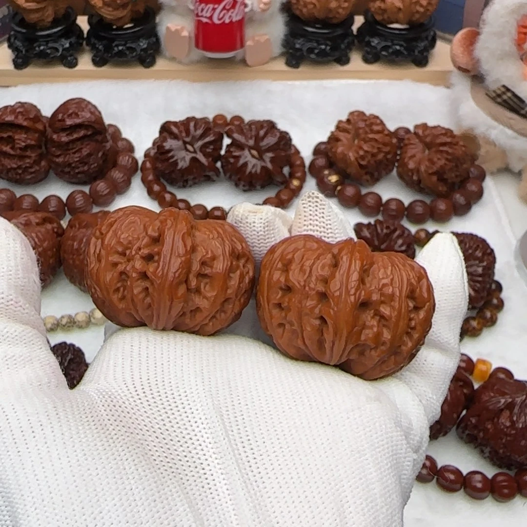 文玩核桃吊坠42红元宝