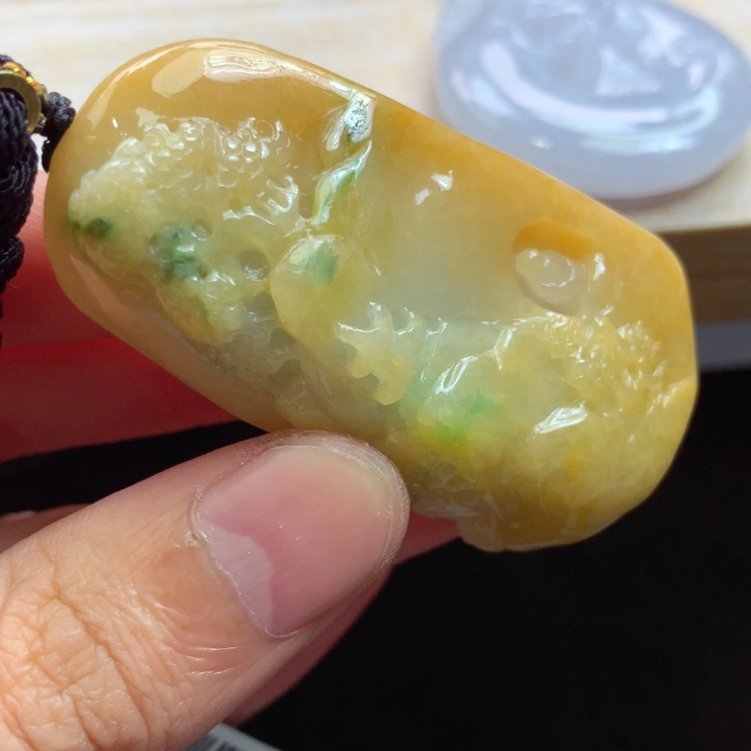 翡翠未镶嵌颈饰吊坠