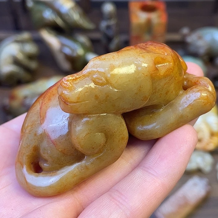 未镶嵌和田玉（糖玉）挂件