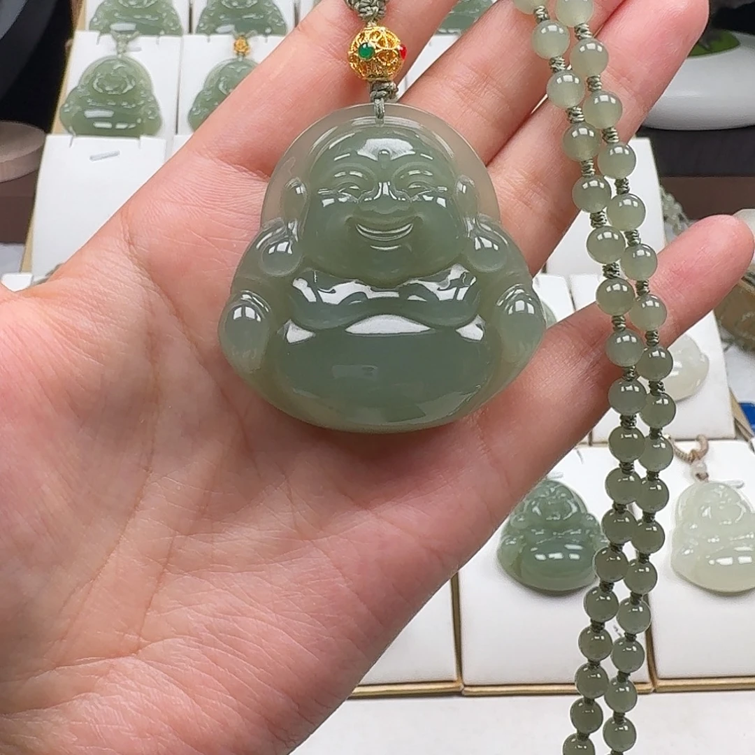 婷***颈饰未镶嵌和田玉