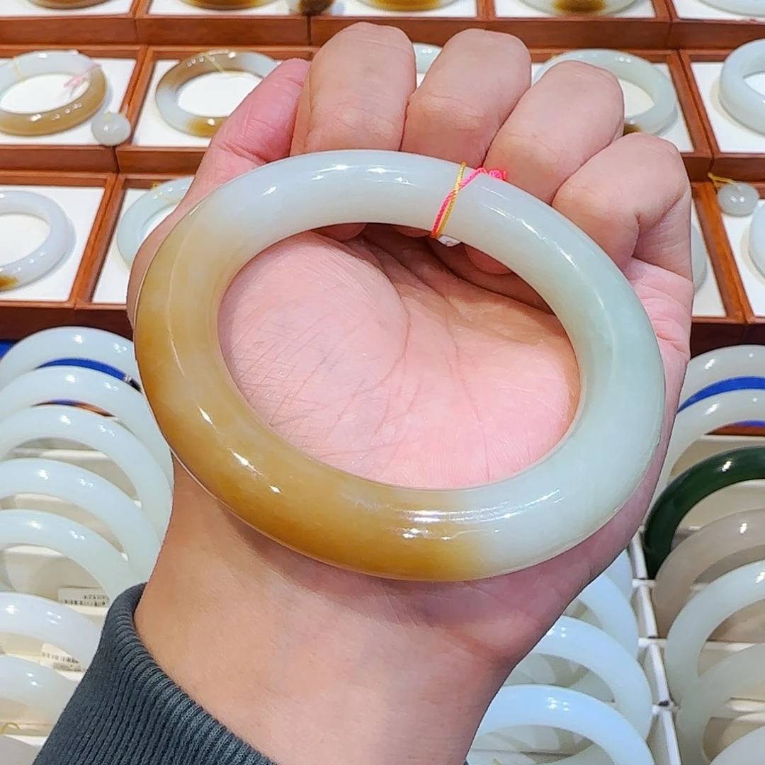 和田玉手镯未镶嵌新年福利半糖大胖圆58+ 59 60 61