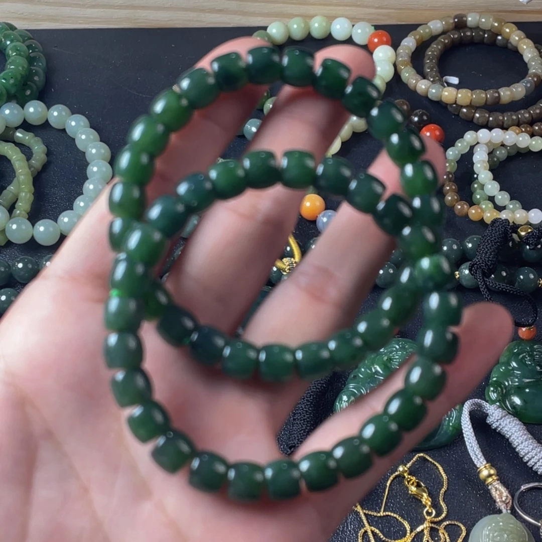 和田玉未镶嵌手串