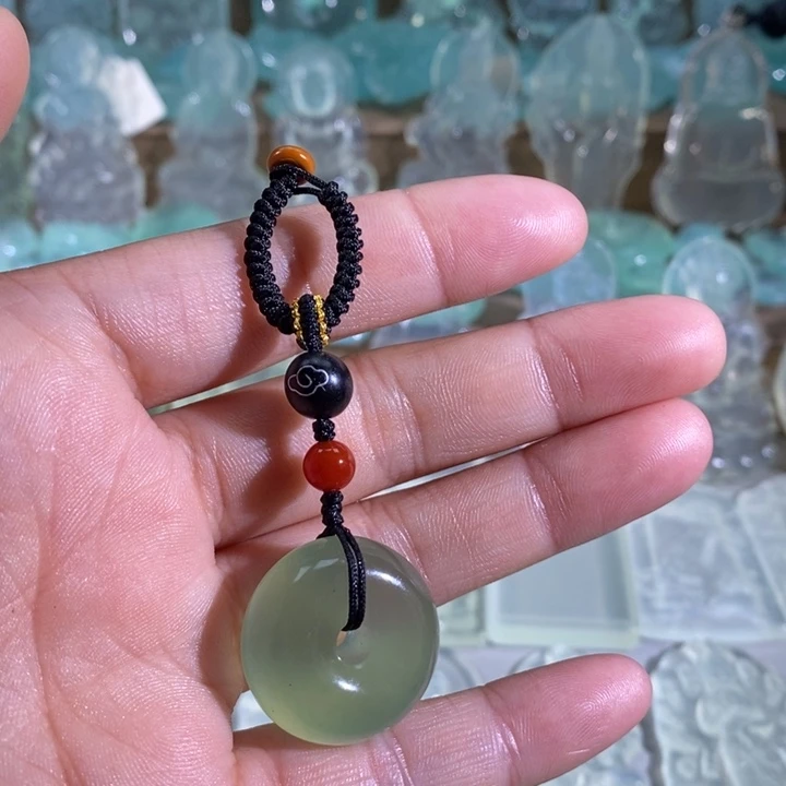 岫玉吊坠未镶嵌吊坠