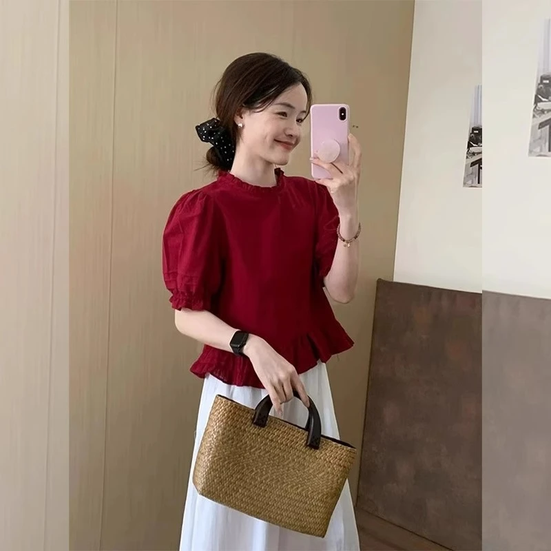 红色木耳边圆领泡泡袖衬衫女夏季2025新款多巴胺独特漂亮小衫上衣