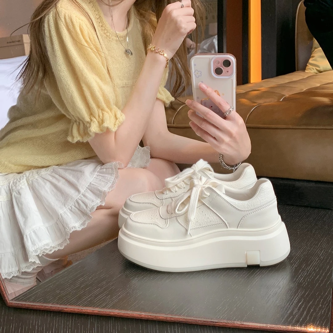 葡萄妈studiolee 6.5cm内增高~爆裂纹百搭舒适休闲风板鞋小白鞋女