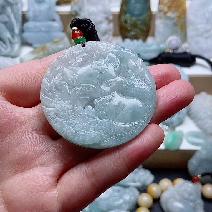 翡翠未镶嵌颈饰翡翠