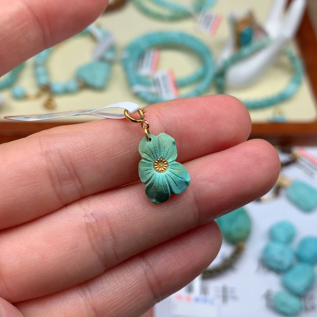 18K金镶嵌绿松石绿松石