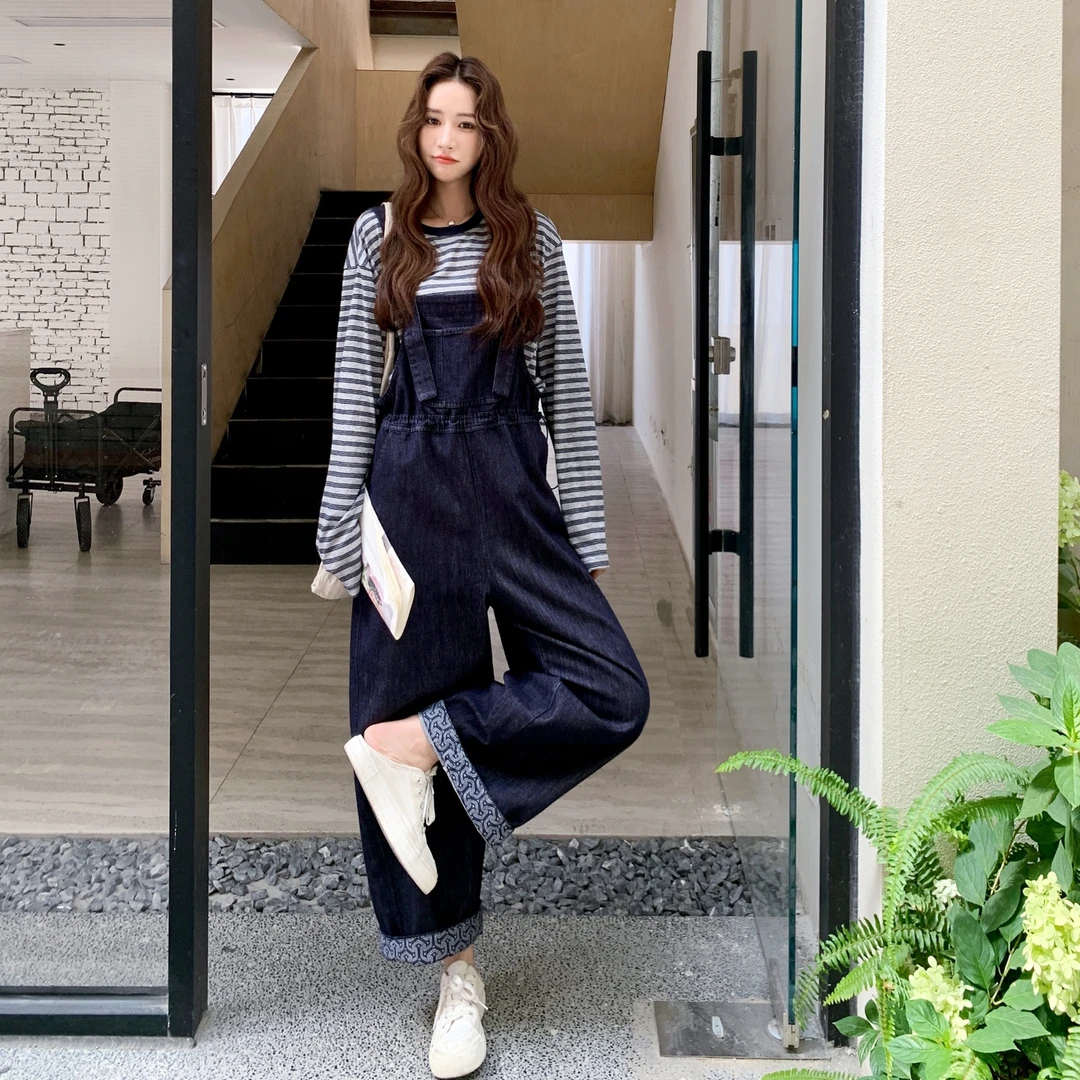 学院风洋气时尚减龄套装女秋季新款百搭显瘦条纹上衣背带裤两件套
