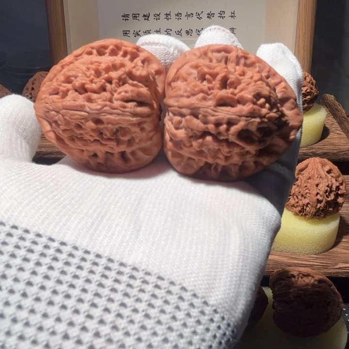 把件文玩核桃望月九鼎山