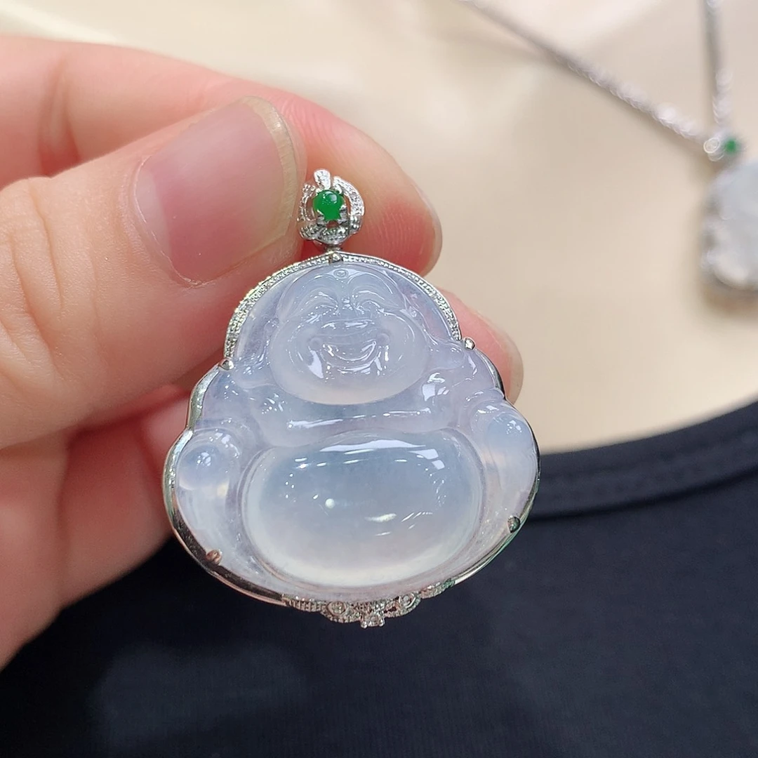 翡翠18K金镶嵌颈饰佛