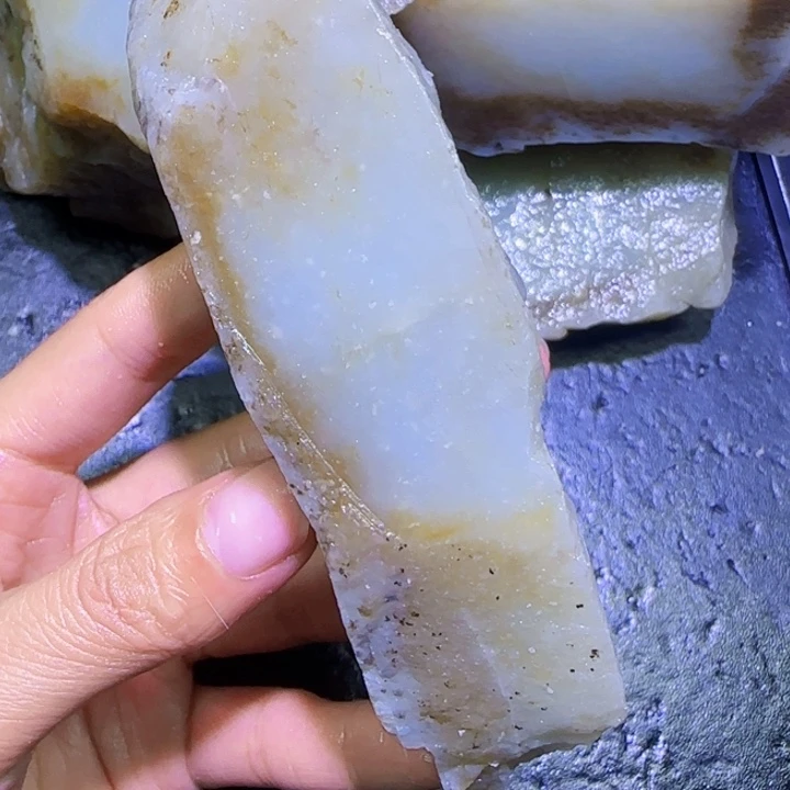 和田玉（糖玉）未镶嵌珠宝半成品