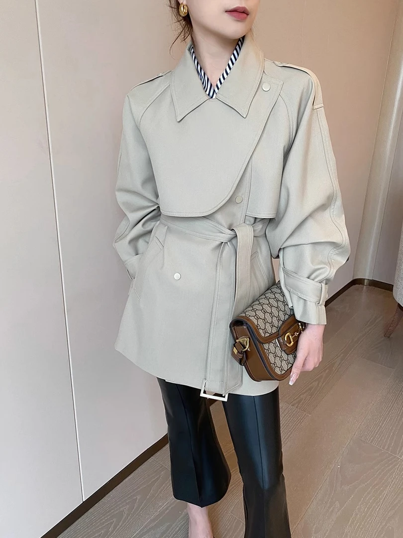 0378春季2025新款复古斗篷风衣外套女设计感中长款小个子大衣