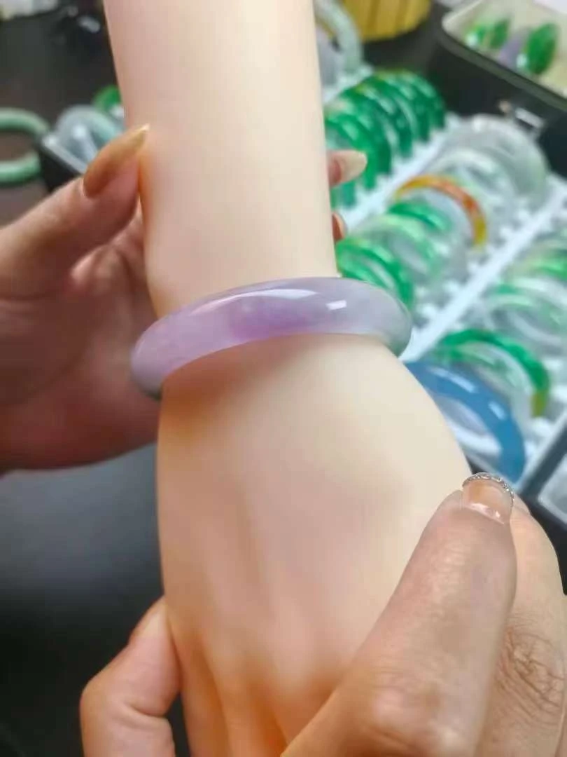 精致 时尚缅风 女款百搭手镯