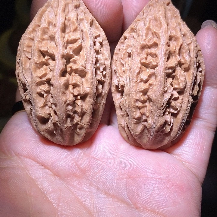 文玩核桃把件东北野生楸子小美0 3