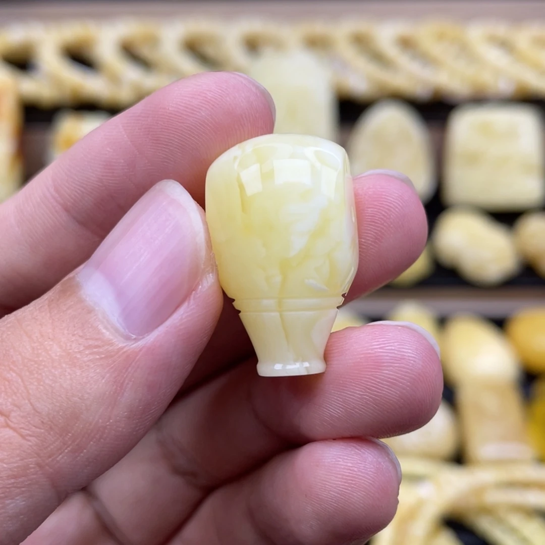 裸石琥珀未镶嵌琥珀蜜蜡