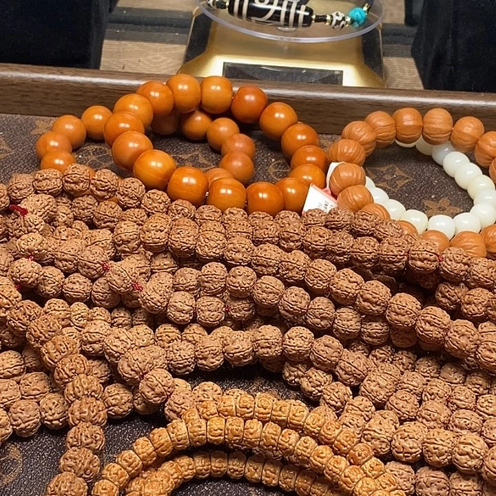 楊***昜吊坠金刚菩提108元皮哈嘛背