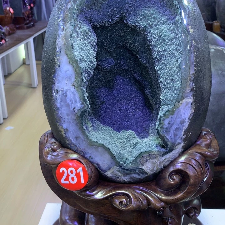 织绣绿软彩晶摆件