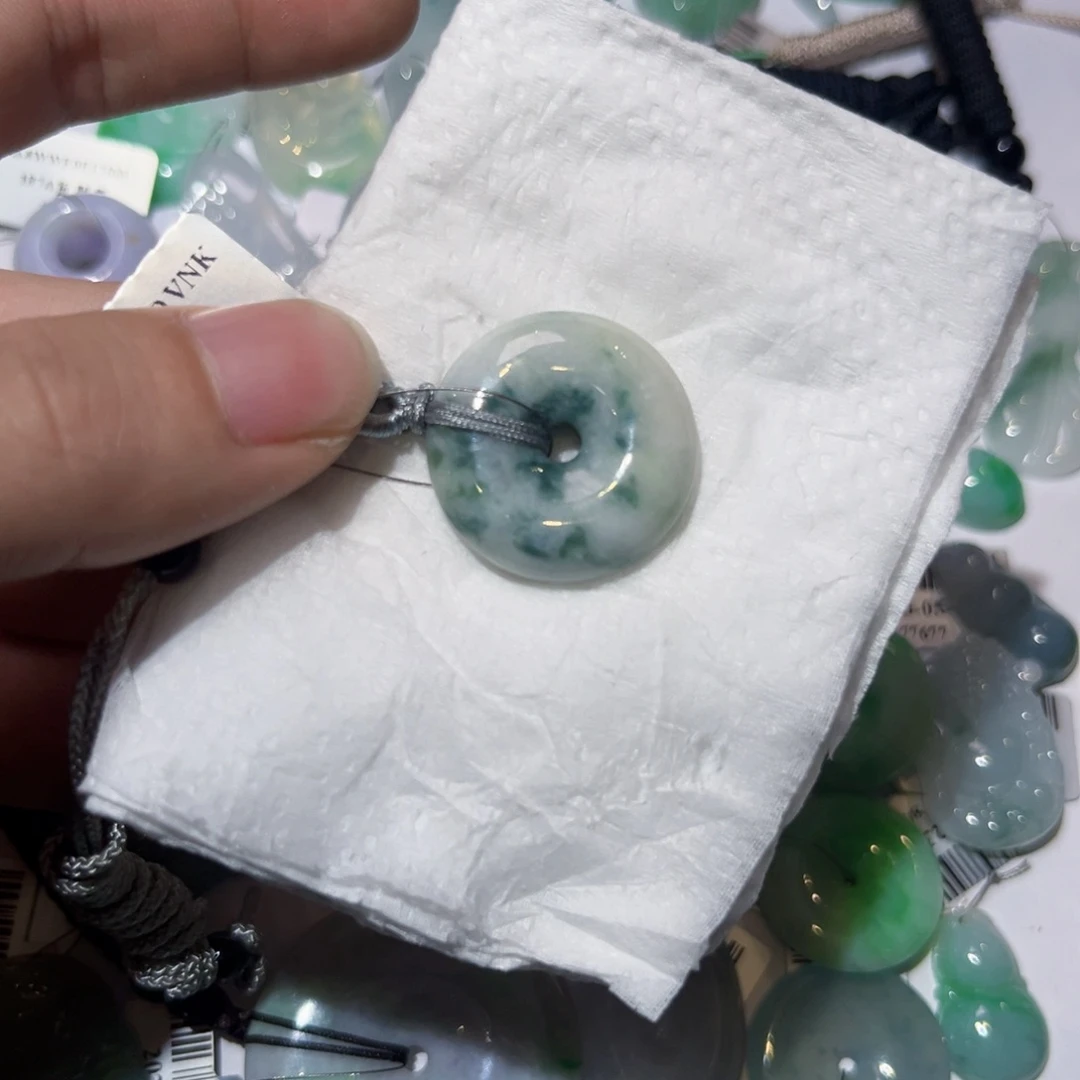 翡翠颈饰未镶嵌天然翡翠A货