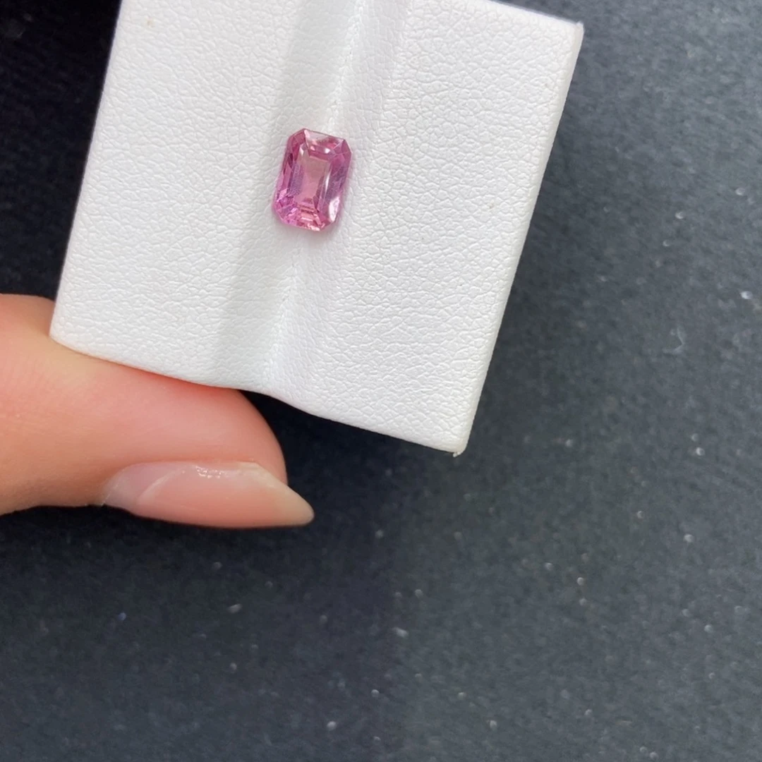 蓝宝石裸石未镶嵌1.12 ct