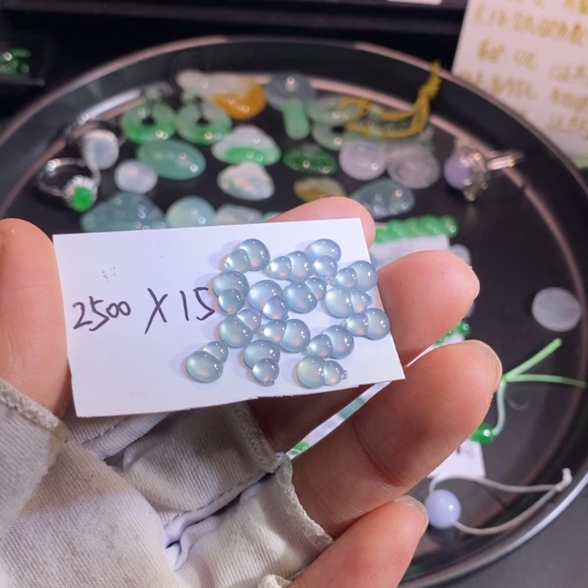 【闪购商品】翡翠挂件未镶嵌葫芦