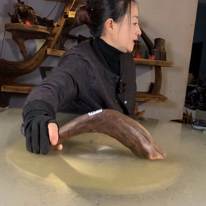 黄***。天然的云南紫柚木会黄水