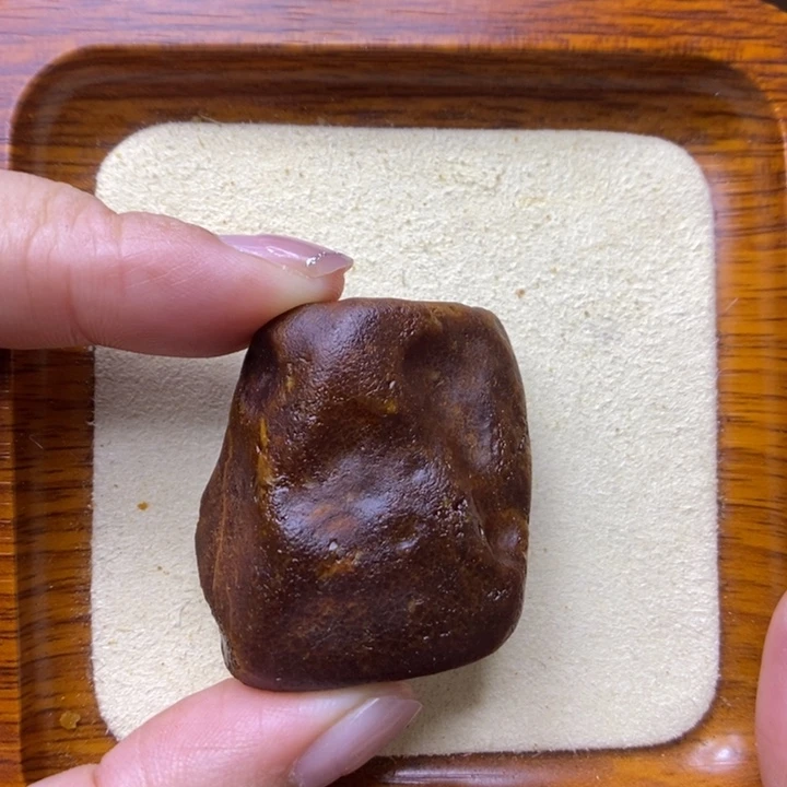 未镶嵌定制琥珀敏