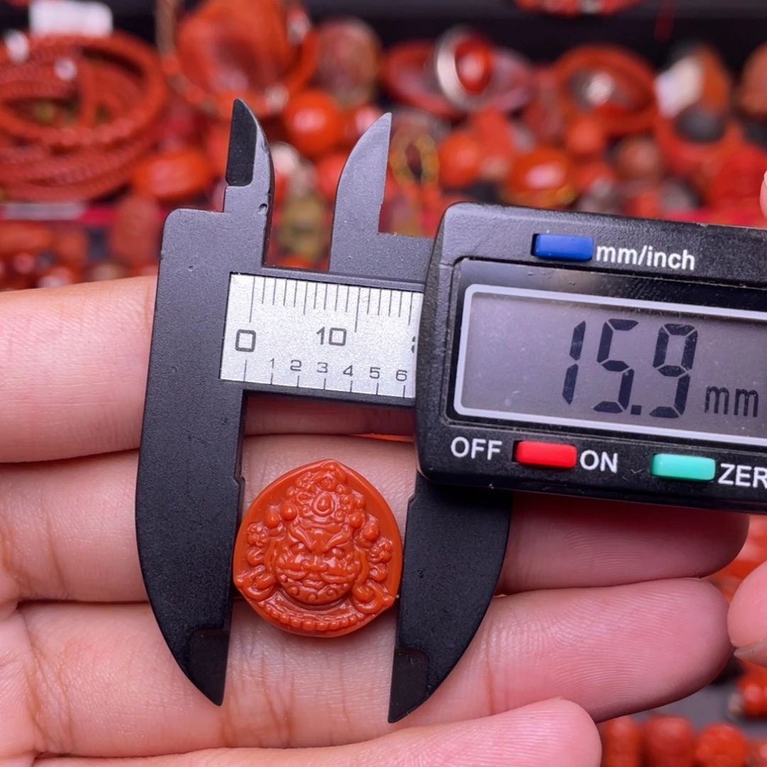 南红玛瑙配饰未镶嵌