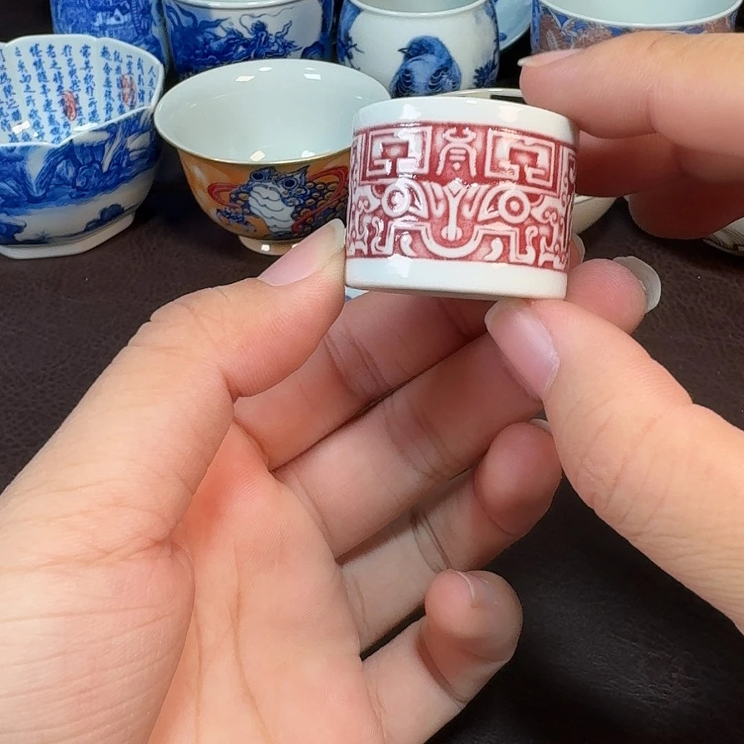 现代景德镇陶瓷杯