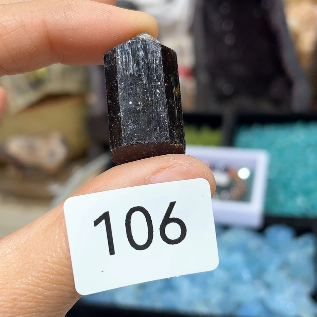 水晶摆件……未镶嵌