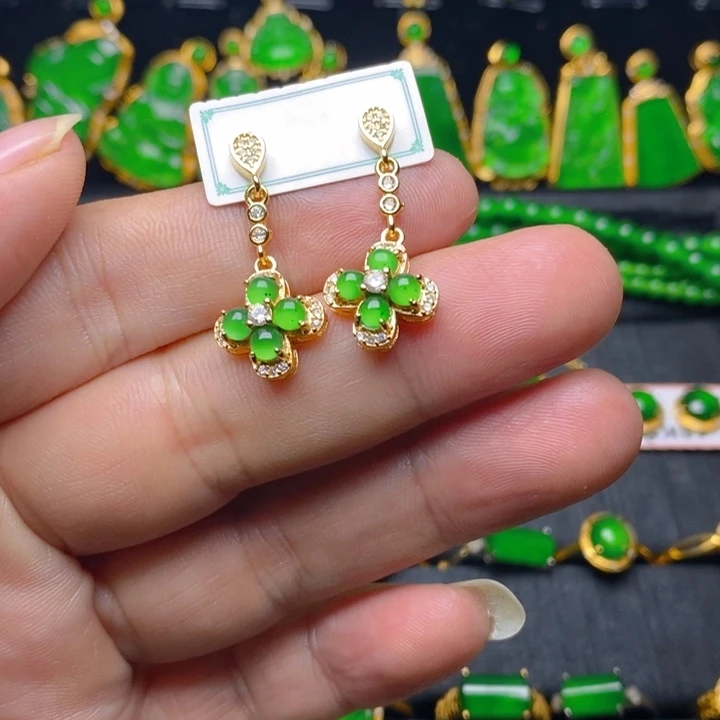 翡翠耳饰未镶嵌佛****技