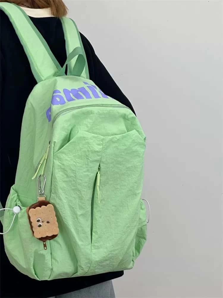 书包初中女生轻便百搭大容量日系ins大学生双肩包户外旅行背包男