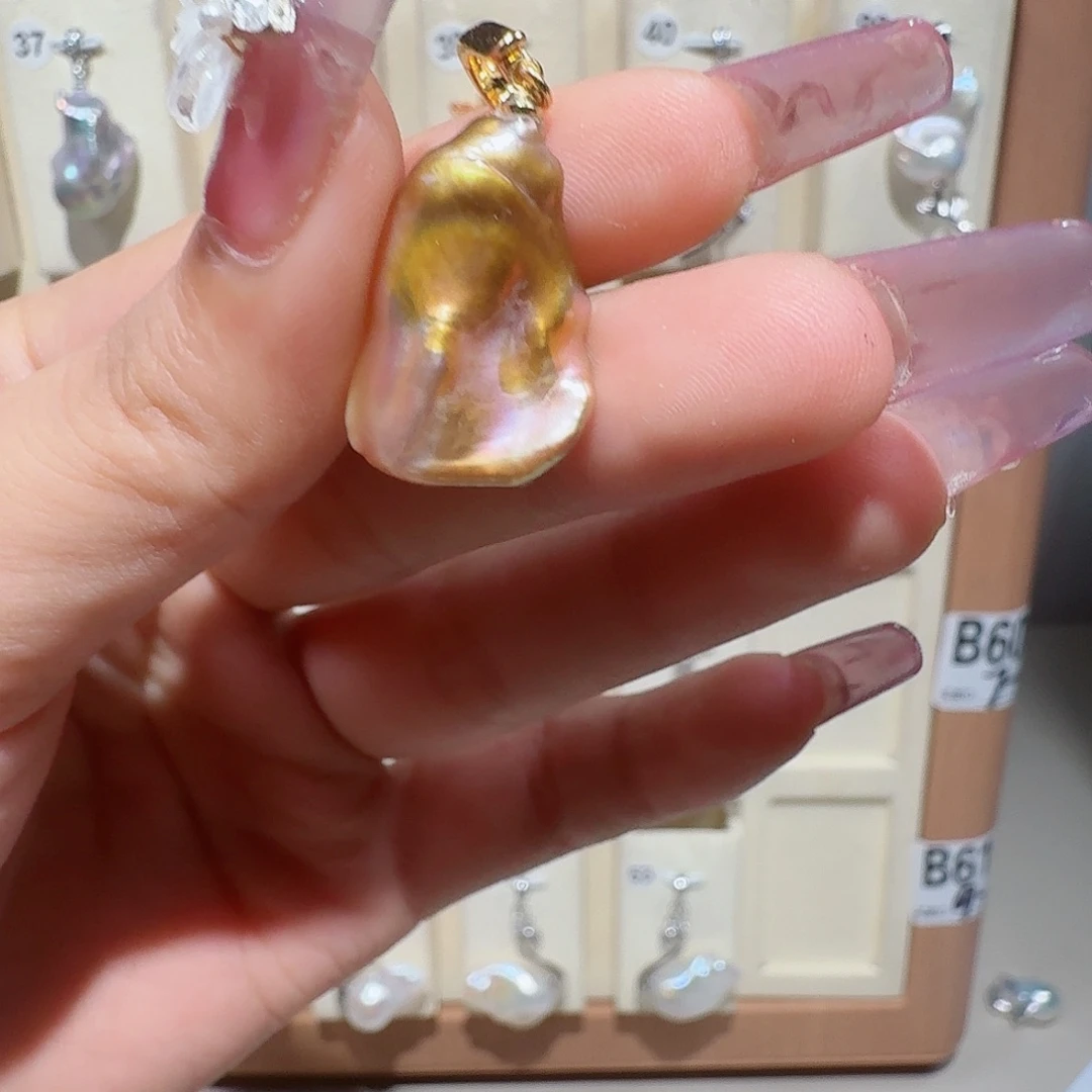 合金淡水珍珠颈饰
