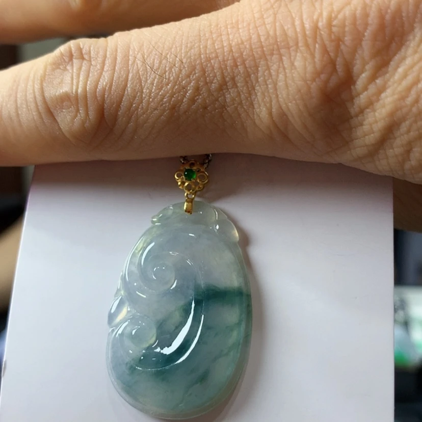 【闪购商品】吊坠(不含链)18K金镶嵌翡翠