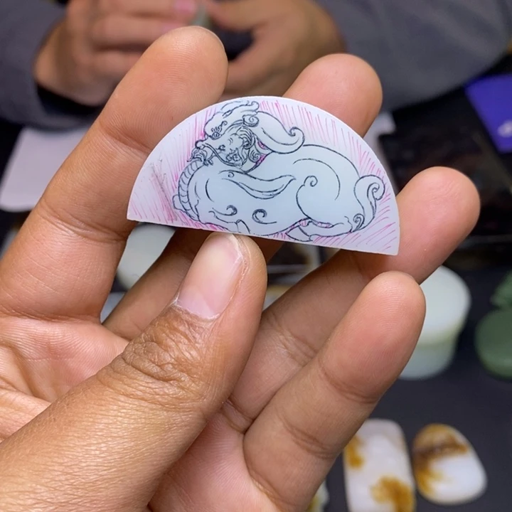 এ***༊定制和田玉未镶嵌挂件