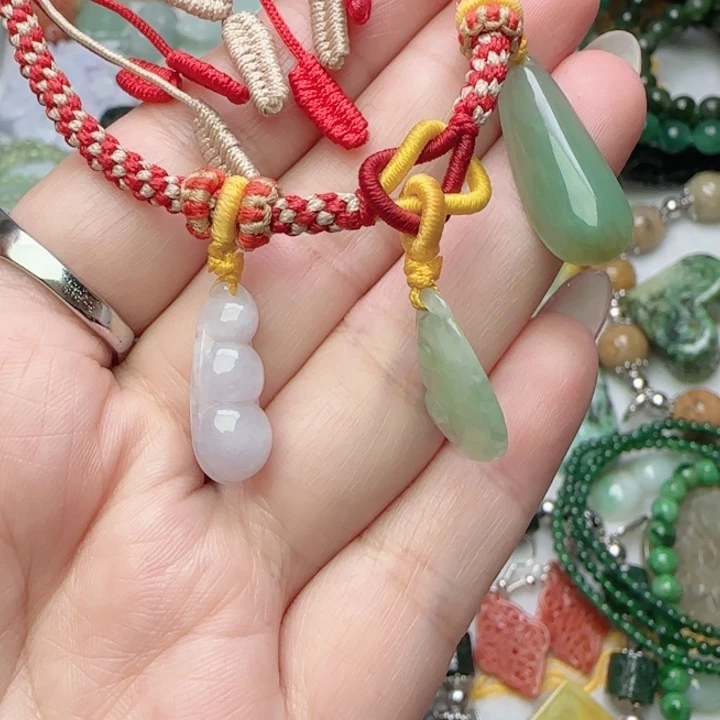 翡翠未镶嵌颈饰天然A货65