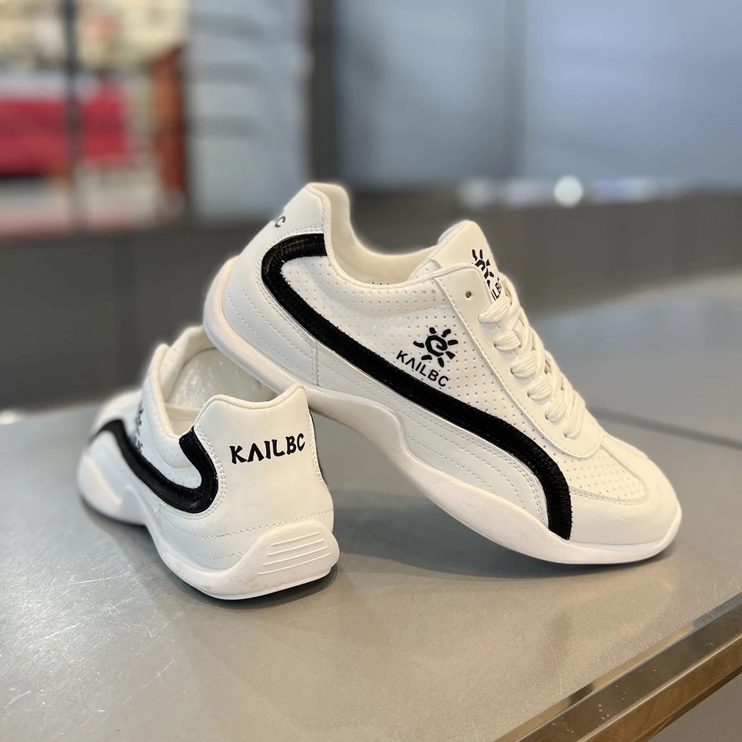 【香港DcSU&Shoes官方正品】纯色透气孔系带休闲鞋低帮舒适阿甘鞋