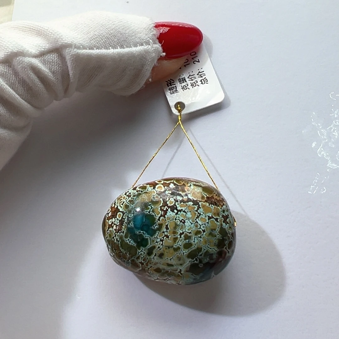 绿松石未镶嵌挂件